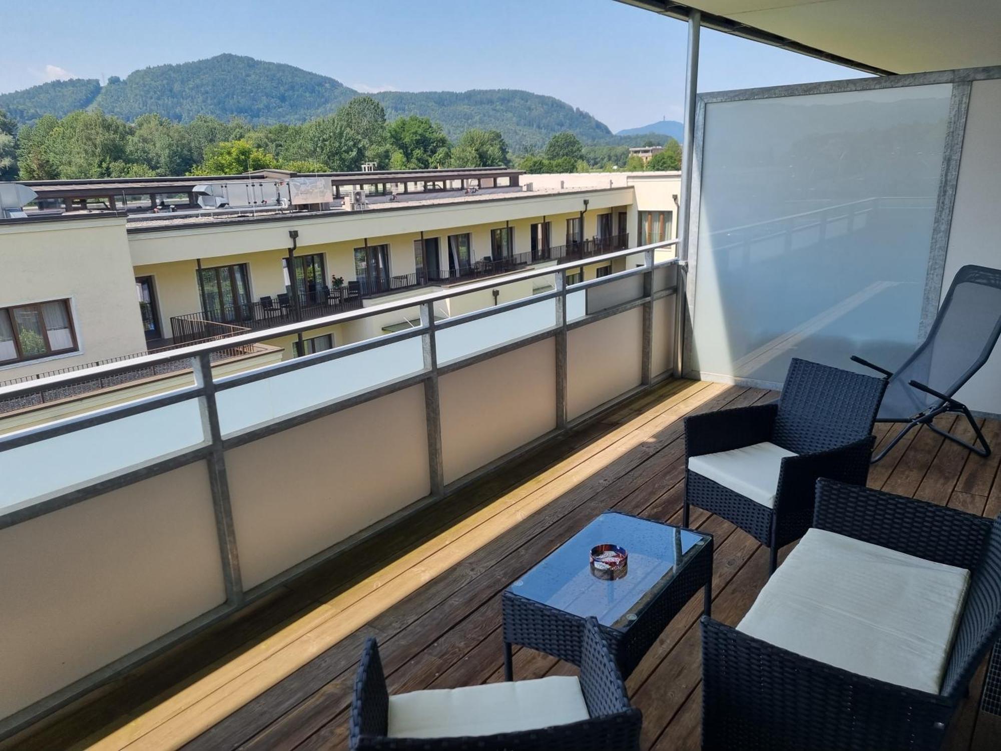 Traumapartment Neben Universitaet Und Lakeside In Klagenfurt Am Woerthersee ! エクステリア 写真